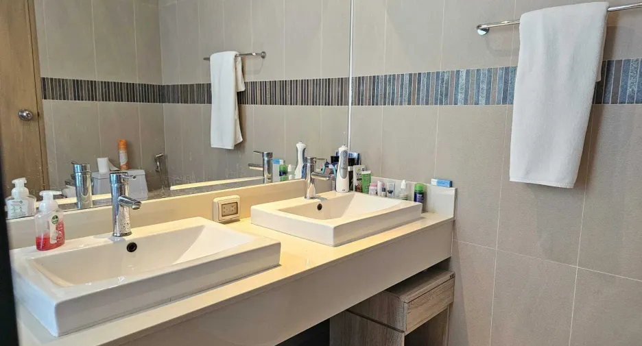 For sale 2 bedrooms condo in Kathu, Phuket