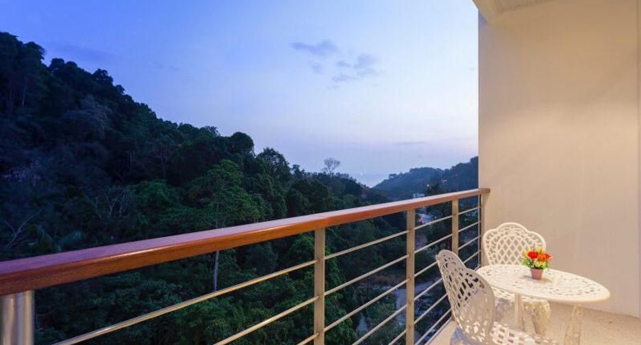 For sale 2 bedrooms condo in Kathu, Phuket
