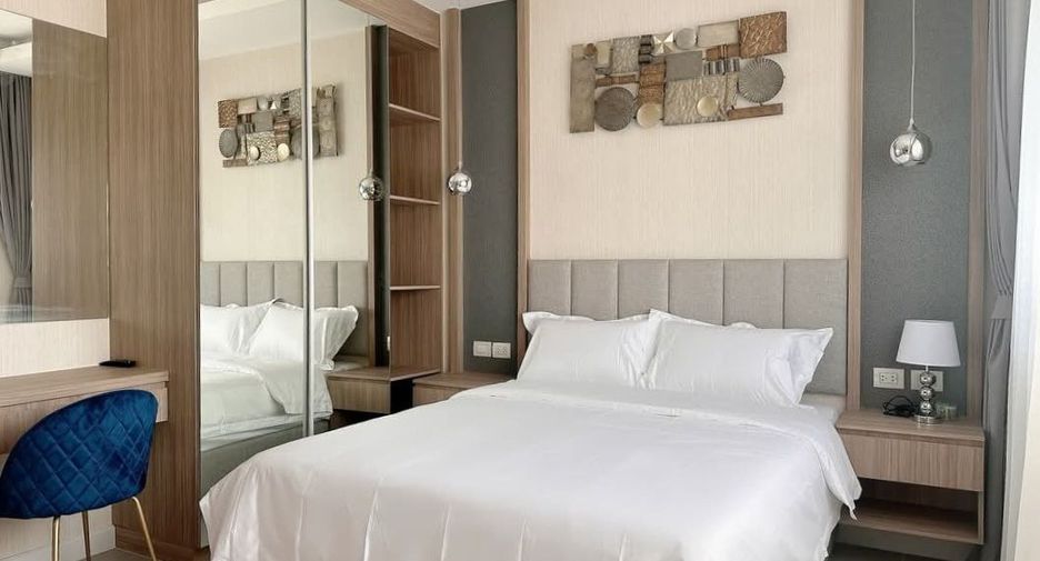 Villa en alquiler de 3 habitaciones en Bang Lamung, Chonburi