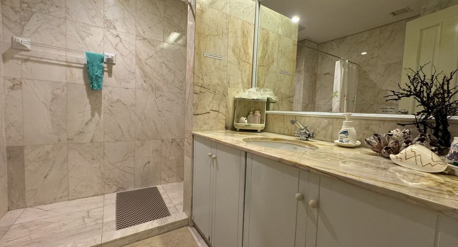 For rent 4 ベッドルーム condo in Cha Am, Phetchaburi