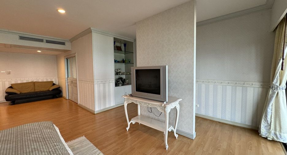 For rent 4 ベッドルーム condo in Cha Am, Phetchaburi
