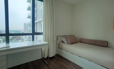 Wohnung zum Kauf mit 2 Zimmer in Phra Khanong, Bangkok