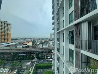 出售 2 卧室 公寓 在 Phra Khanong, 曼谷