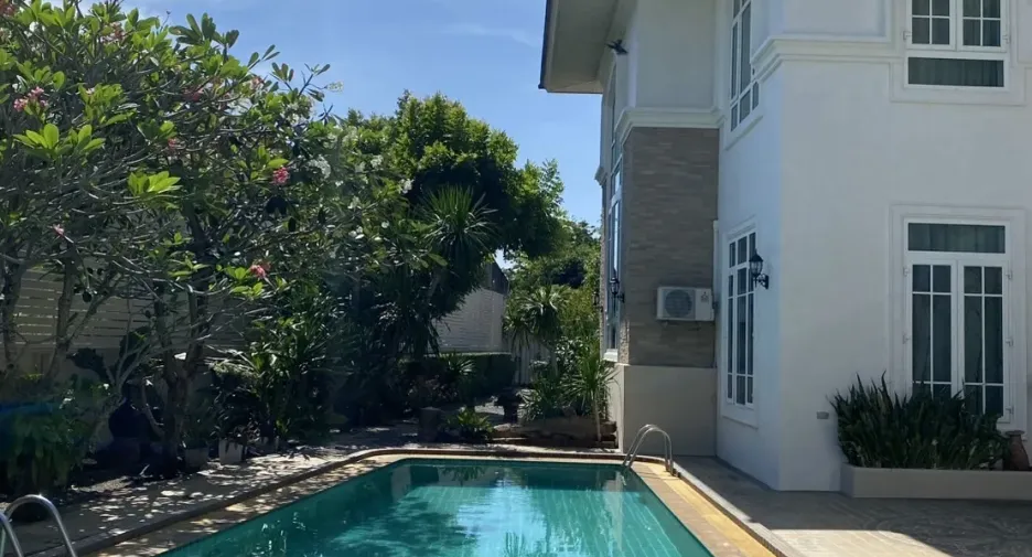 For sale 4 ベッドルーム house in Pak Kret, Nonthaburi