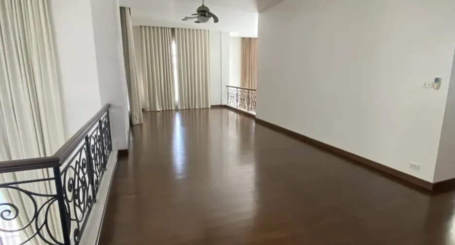For sale 4 ベッドルーム house in Pak Kret, Nonthaburi