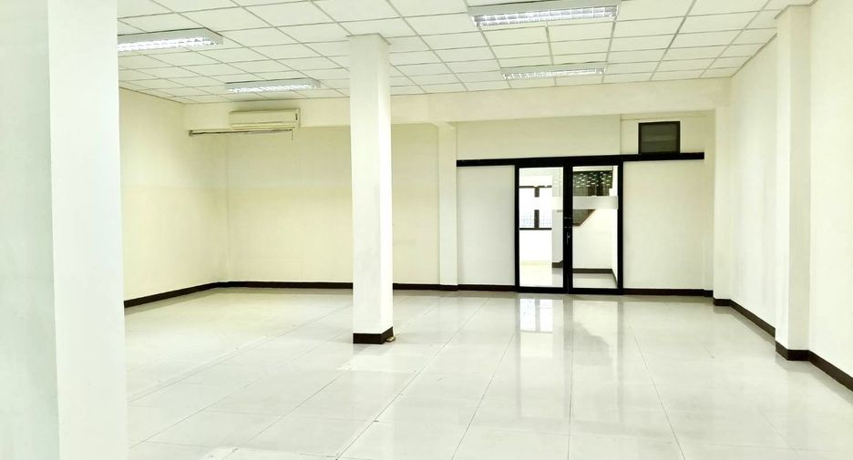 Reihenhaus zur Miete mit 3 Zimmer in Mueang Chiang Mai, Chiang Mai
