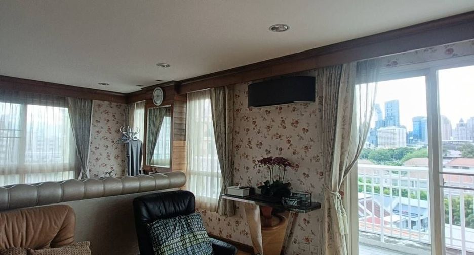For sale 2 bedrooms condo in Yan Nawa, Bangkok