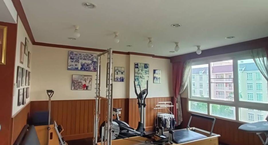 For sale 2 bedrooms condo in Yan Nawa, Bangkok