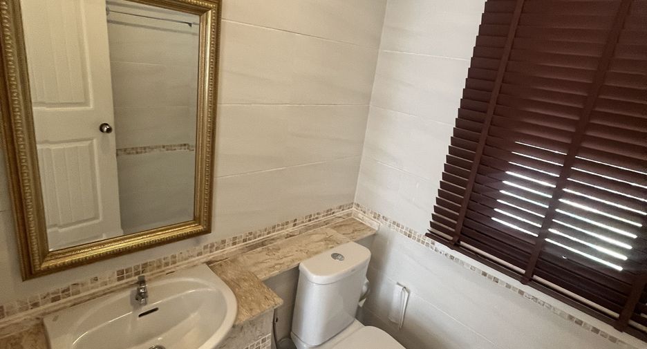 For rent 3 bedrooms villa in Sattahip, Chonburi