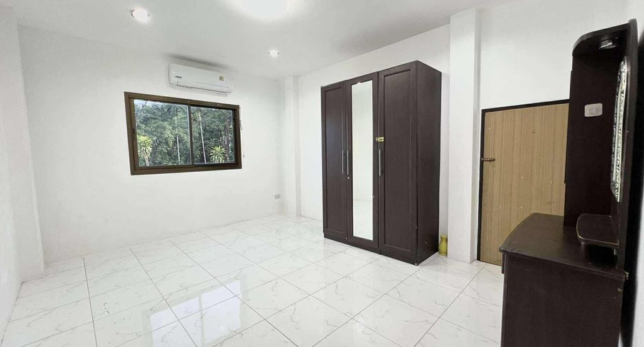 Haus zur Miete mit 4 Zimmer in Kathu, Phuket