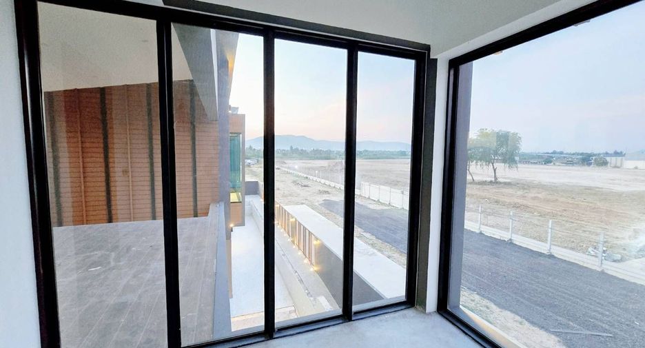 Villa en venta de 8 habitaciones en Cha Am, Phetchaburi