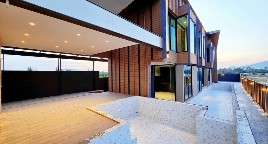 Villa en venta de 8 habitaciones en Cha Am, Phetchaburi