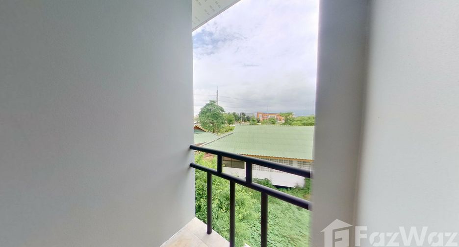 Casa adosada en venta de 2 habitaciones en San Sai, Chiang Mai