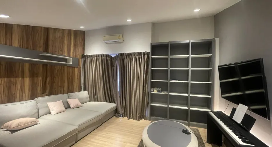 For sale and for rent 3 bedrooms townhouse in Pak Kret, Nonthaburi