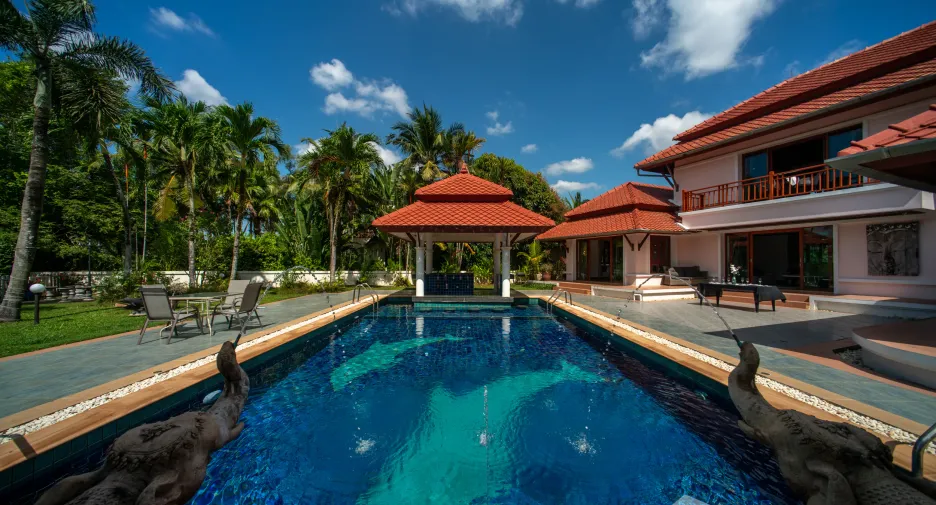 Villa zum Kauf und zur Miete mit 4 Zimmer in Thalang, Phuket