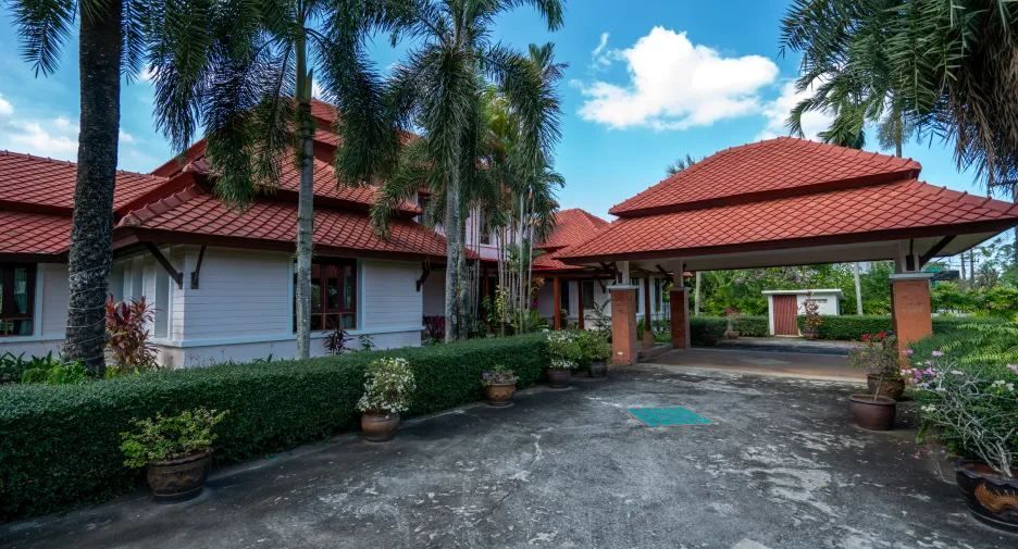 Villa zum Kauf und zur Miete mit 4 Zimmer in Thalang, Phuket