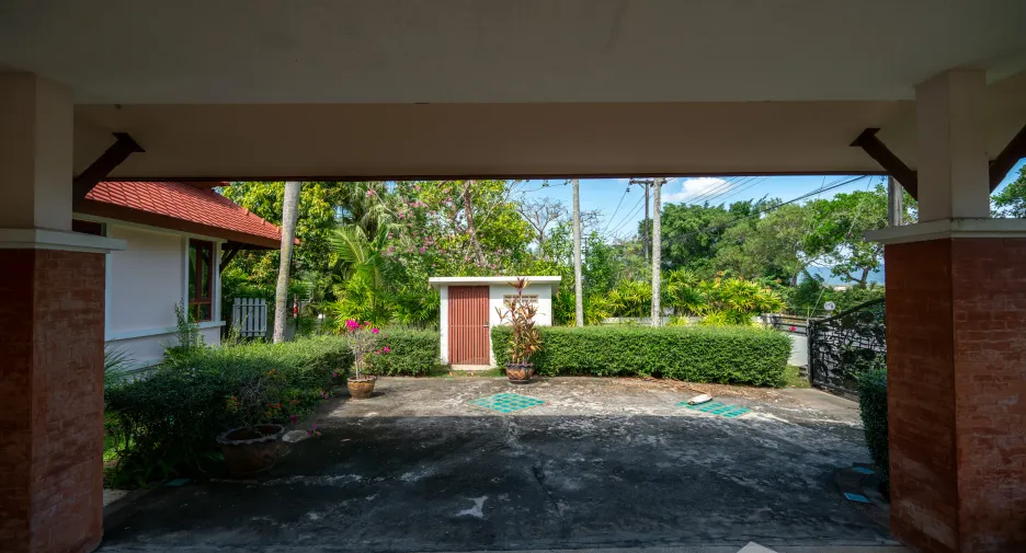 Villa zum Kauf und zur Miete mit 4 Zimmer in Thalang, Phuket