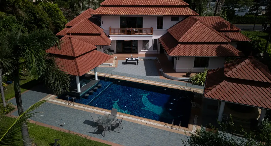 Villa zum Kauf und zur Miete mit 4 Zimmer in Thalang, Phuket