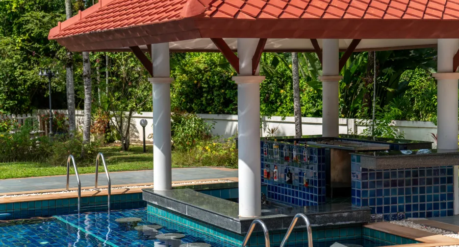 Villa zum Kauf und zur Miete mit 4 Zimmer in Thalang, Phuket