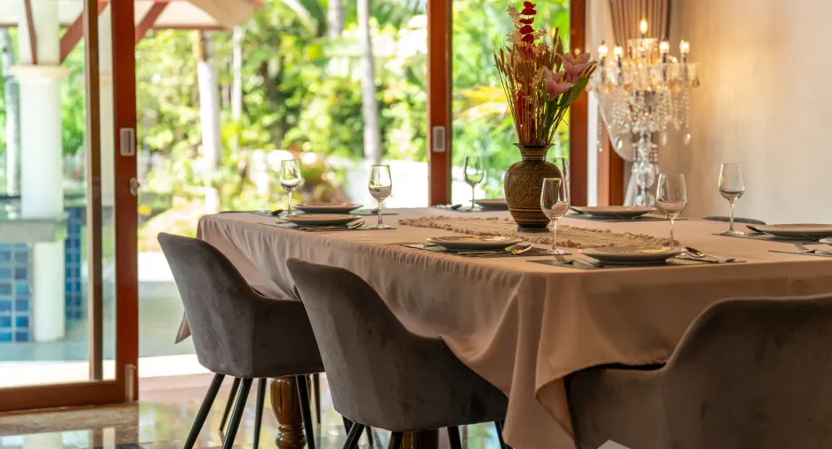 Villa zum Kauf und zur Miete mit 4 Zimmer in Thalang, Phuket