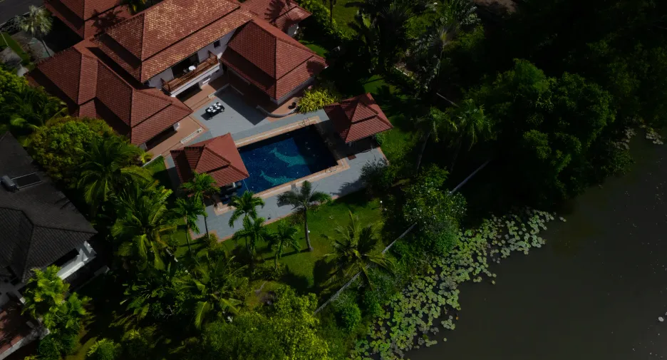 Villa zum Kauf und zur Miete mit 4 Zimmer in Thalang, Phuket