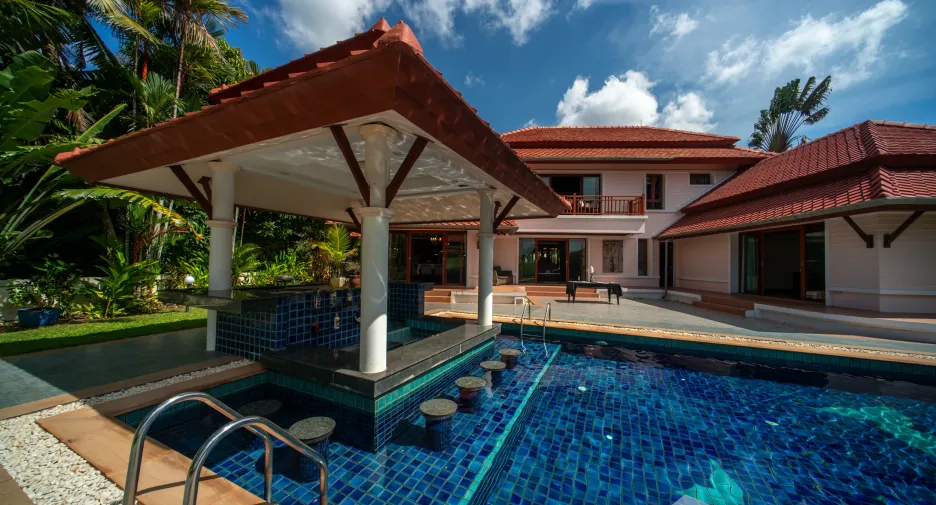 Villa zum Kauf und zur Miete mit 4 Zimmer in Thalang, Phuket