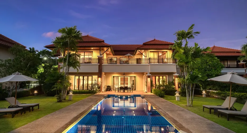 Villa zum Kauf mit 4 Zimmer in Thalang, Phuket