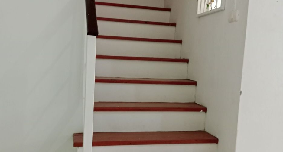 For sale 2 bedrooms townhouse in Lat Krabang, Bangkok