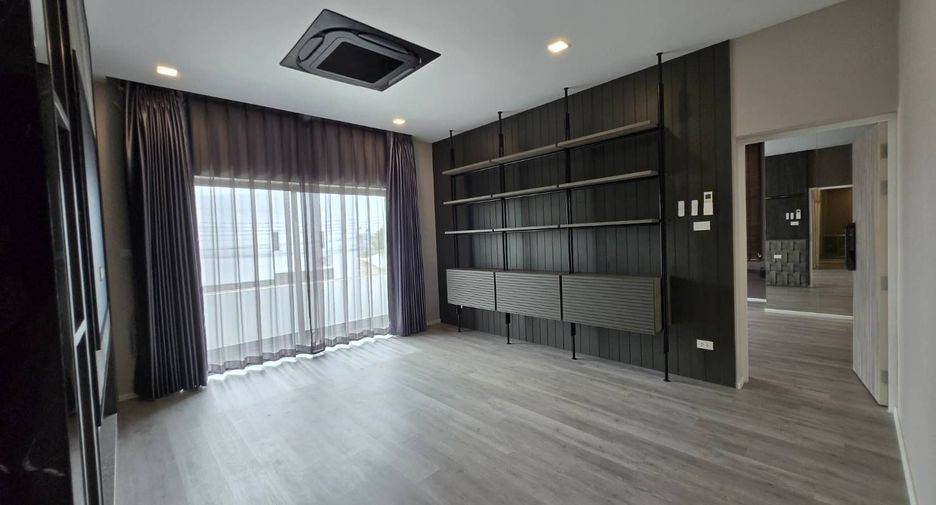 À vendre 4 chambres maison à San Kamphaeng, Chiang Mai