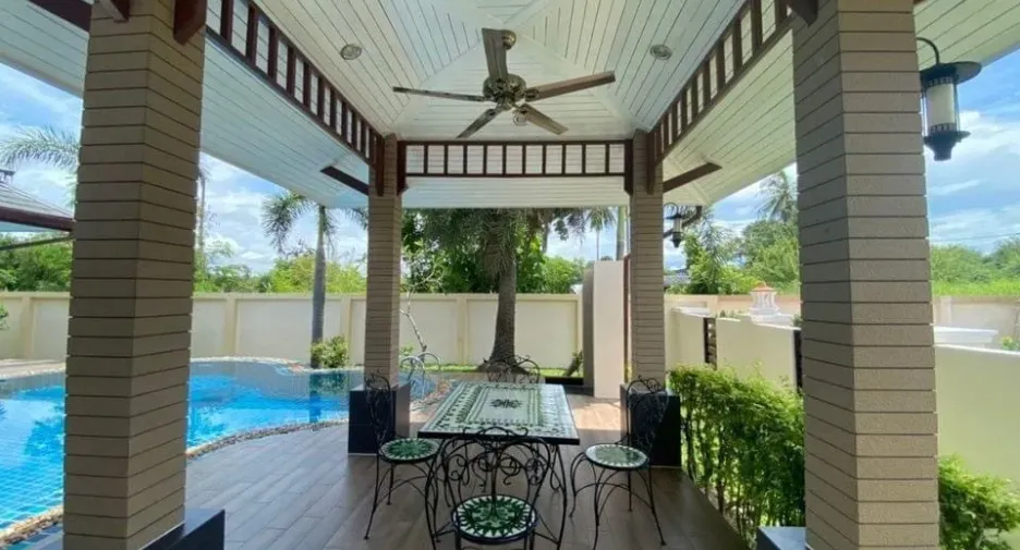 For rent 3 bedrooms villa in Bang Lamung, Chonburi