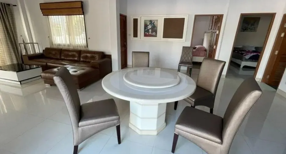 For rent 3 bedrooms villa in Bang Lamung, Chonburi