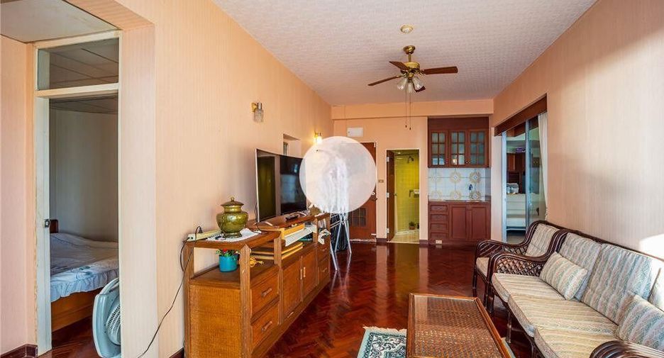 For rent 3 bedrooms condo in Bang Lamung, Chonburi