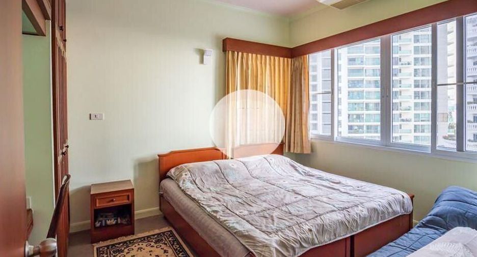 For rent 3 bedrooms condo in Bang Lamung, Chonburi
