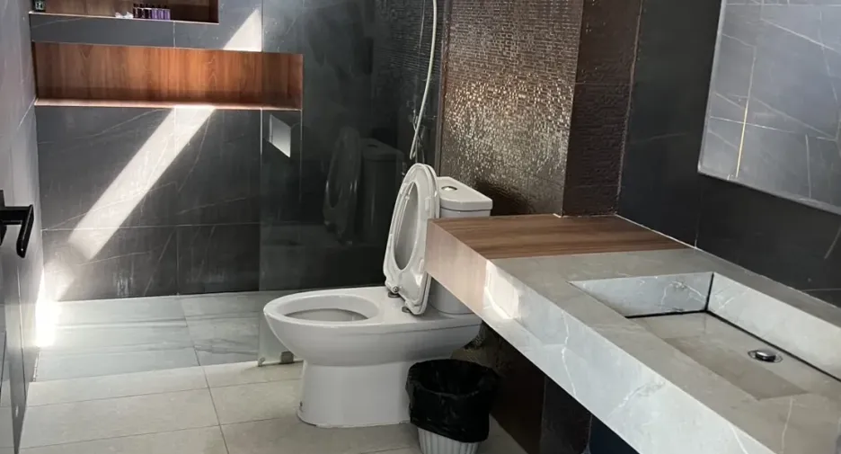 À louer 4 chambres villa à Bang Lamung, Chonburi