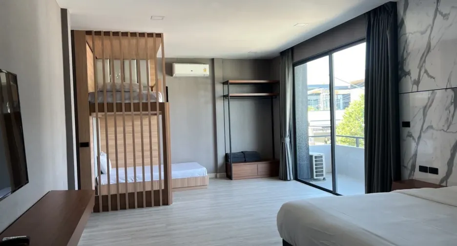 À louer 4 chambres villa à Bang Lamung, Chonburi