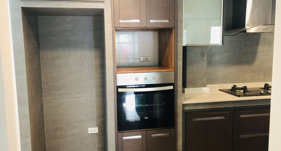 出售 3 卧室 联排别墅 在 Bang Phli, Samut Prakan