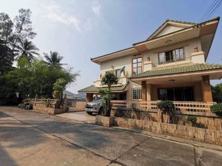 出售 和 出租 4 卧室 独立屋 在 Si Racha, Chon Buri