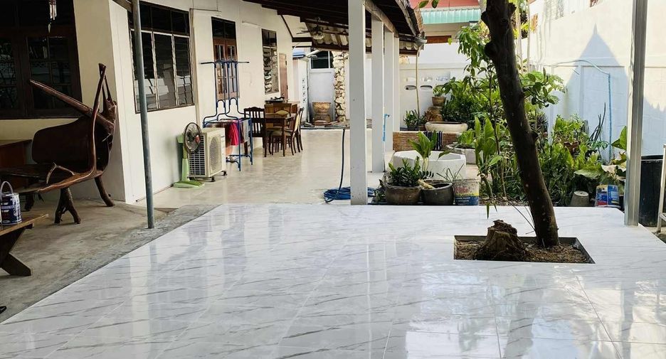 For rent 5 bedrooms house in Hua Hin, Prachuap Khiri Khan