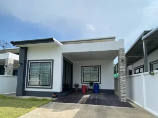 For sale 2 bedrooms house in Mueang Phitsanulok, Phitsanulok
