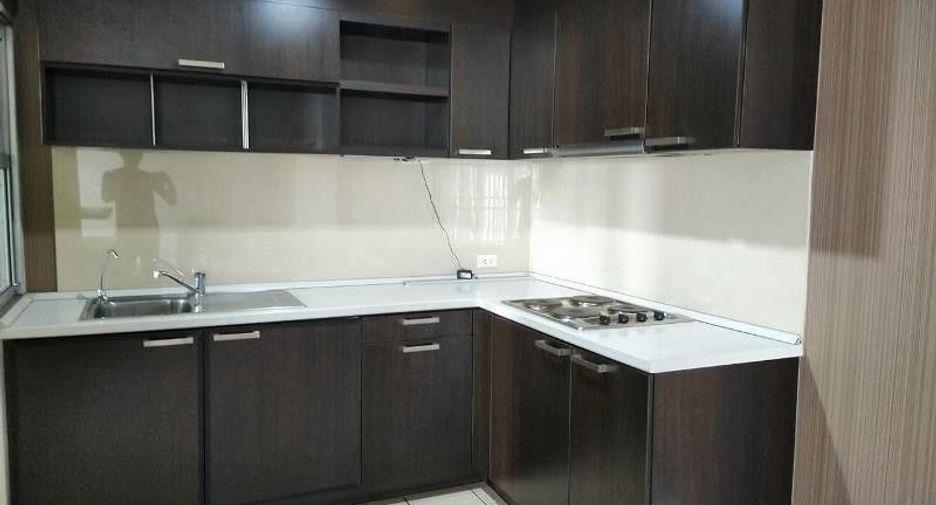 For rent and for sale 2 bedrooms condo in Yan Nawa, Bangkok