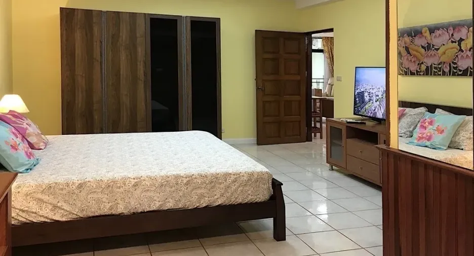 For rent 2 bedrooms condo in Bang Lamung, Chonburi