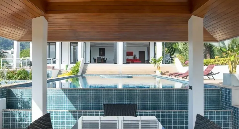 Villa en alquiler de 5 habitaciones en Mueang Phuket, Phuket