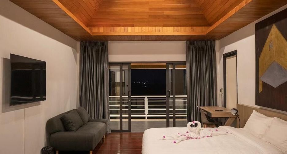 Villa en alquiler de 5 habitaciones en Mueang Phuket, Phuket
