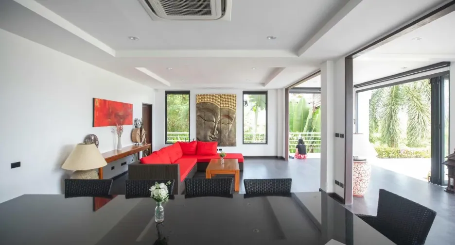 For rent 5 bedrooms villa in Mueang Phuket, Phuket