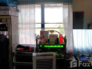 Продажа 4 спальни дом в Хуаи Кхщанг, Бангкок