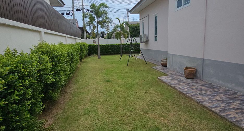 For sale 3 bedrooms house in Bang Saray, Pattaya