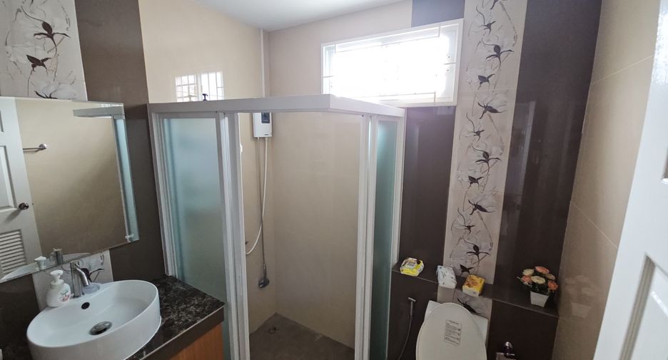 For sale 3 bedrooms house in Bang Saray, Pattaya
