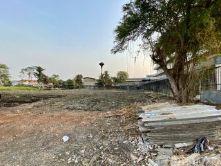 Terreno en venta en Bang Khun Thian, Bangkok