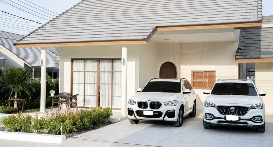 For sale 3 bedrooms house in Cha Am, Phetchaburi