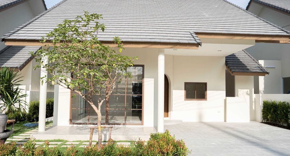 For sale 3 bedrooms house in Cha Am, Phetchaburi